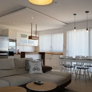  Apartment The 3